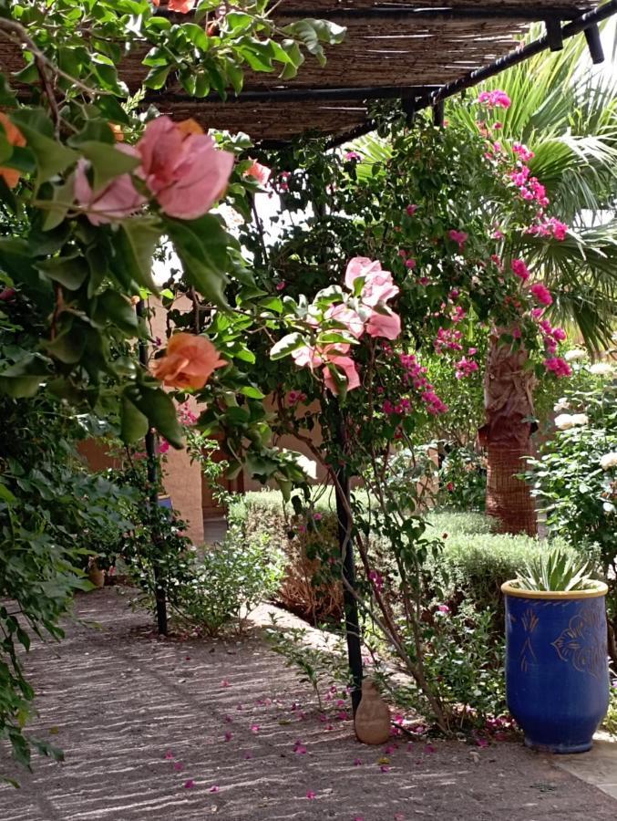 Auberge Bassou Nkob Esterno foto